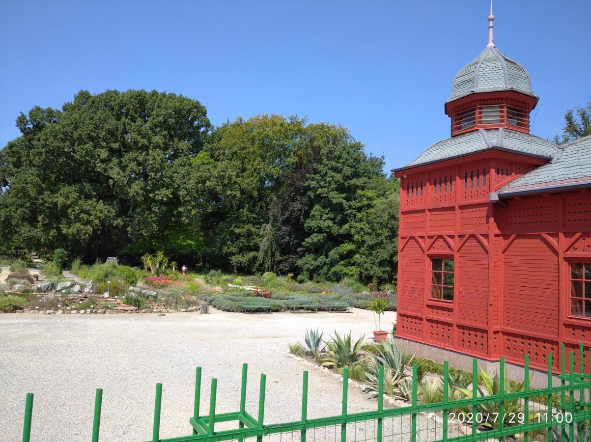 Hotel Botanical Garden Zagrzeb Zewnętrze zdjęcie